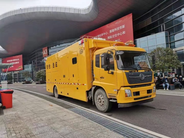 程力集團(tuán)東風(fēng)天錦應(yīng)急搶險(xiǎn)救援車(chē)申請(qǐng)出戰(zhàn)<div   id=